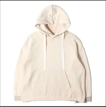 크림색 후드 맨투맨