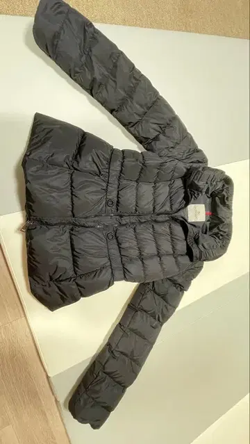 MONCLER 블랙 다운 자켓