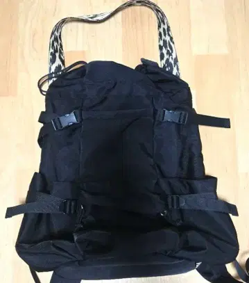 어스메이드 백팩
