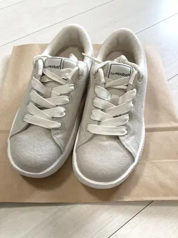새상품급 한 번만 사용 룸톤 버디 스니커즈 아이보리 23.5cm