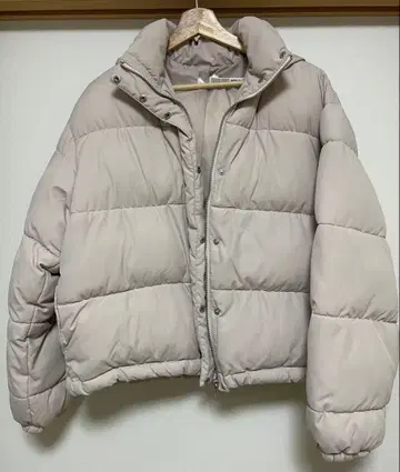 INGNI 아이보리 후드 부착 다운 자켓