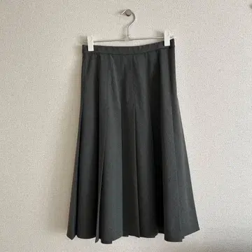유니클로 와이드 플리츠 미디 스커트