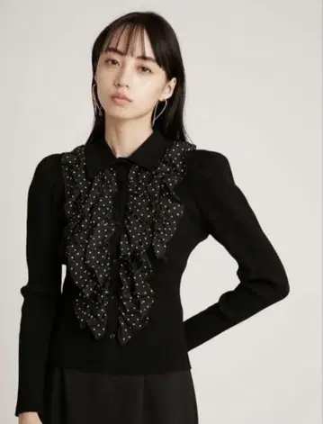 [ SNIDEL ] Sustaina 프릴 칼라 도킹 리브 니트 풀오버