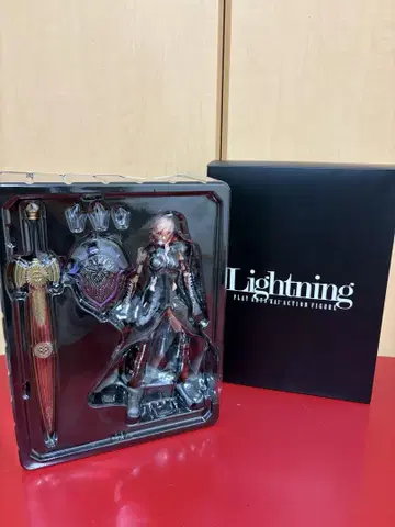 중고품 플레이아츠 FINAL FANTASY 라이트닝 피규어