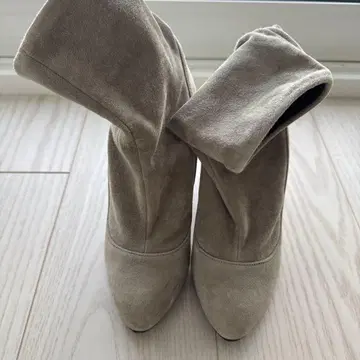 DIANA