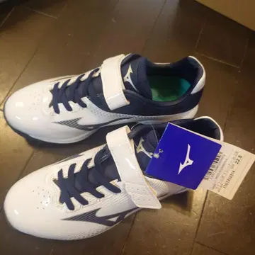 [ 새상품 ] 미즈노 트레이닝 슈즈 22.5cm 화이트/네이비