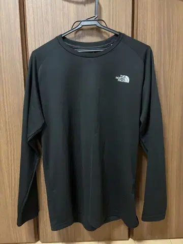 [ 미중고 ] THE NORTH FACE 블랙 긴팔 티셔츠