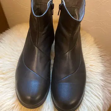 컨디션 최상 페달라 블랙 가죽 사이드 고어 부츠 23.5 3E