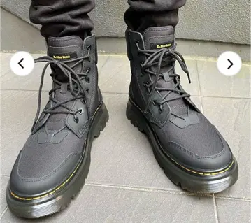 Dr. Martens 그레이 워크 부츠 사이드 지퍼