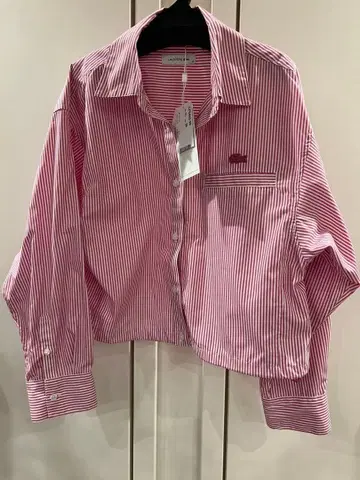 [ 새상품 ] LACOSTE 숏&와이드 크롭 벌룬 슬리브 셔츠 M