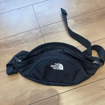 컨디션 최상 THE NORTH FACE 바디백 블랙