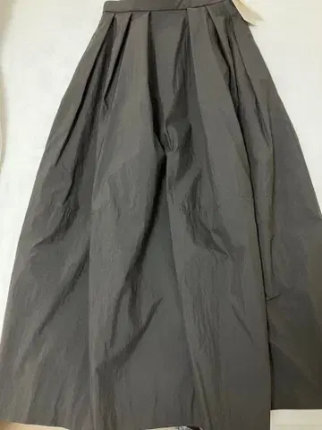 conte 스커트