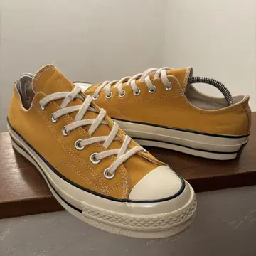 컨버스 척테일러 썬플라워 26.5cm CT70