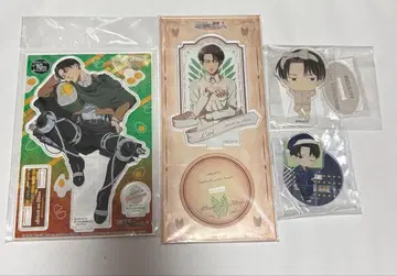 진격의 거인 리바이 아크릴 스탠드 4개 세트 묶음 판매