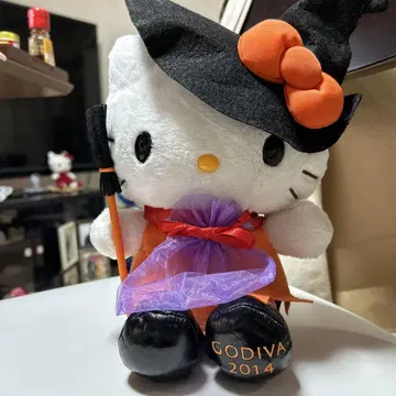 키티 봉제 인형