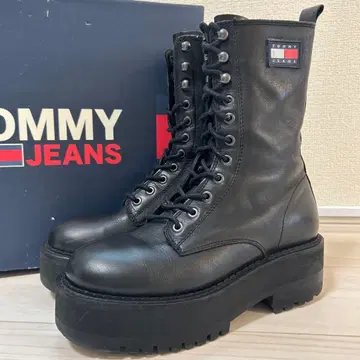 TOMMY JEANS 통굽 레이스업 부츠 블랙 25cm