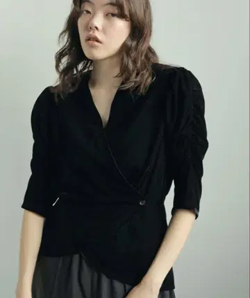 anuke Velour Gather Blouse