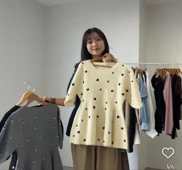 titivate 플라워 자수 페플럼 니트탑 L 사이즈