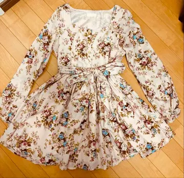 [ LIZ LISA ] 꽃무늬 허리 리본 포함 원피스