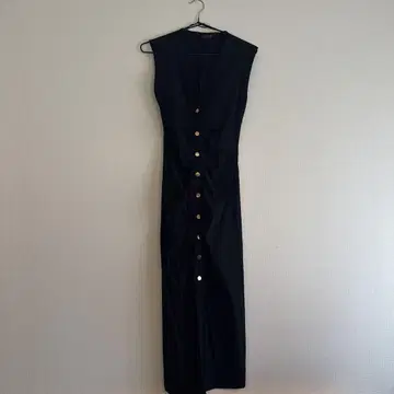 ZARA 슬리브리스 블랙 롱 원피스 프론트 버튼