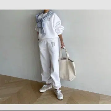 Sea Room lynn LOVE 화이트 맨투맨 셋업