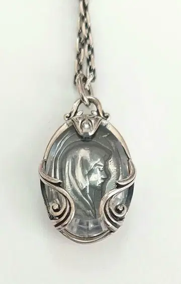 SAINTS 성모 마리아 크리스탈 목걸이