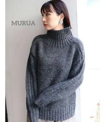 MURUA 백 슬릿 니트