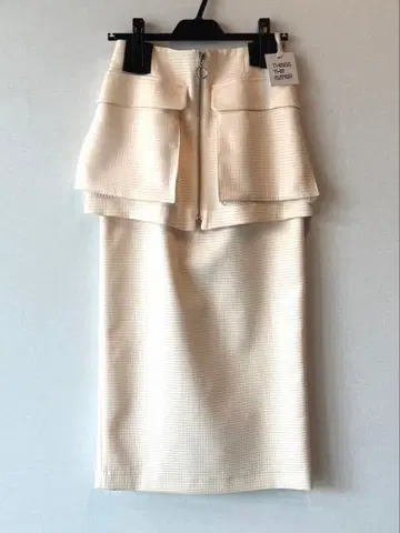 OUT POCKET BELT TIGHT SKIRT