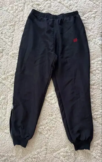 77circa 오리지널 자수 트랙 팬츠