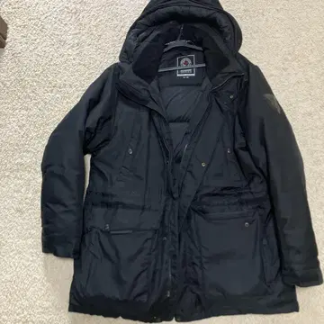 The North Face 맥머도 시리즈 XL 다운 자켓