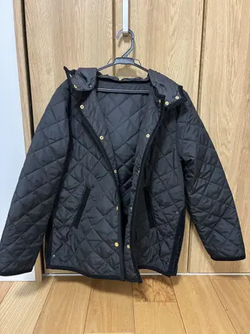 B:MING by BEAMS 블랙 퀼팅 후드 숏 블루종 24FW