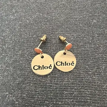 끌로에 원형 펜던트 귀걸이 골드