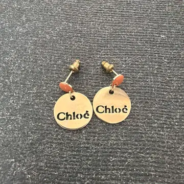 끌로에 원형 펜던트 귀걸이 골드