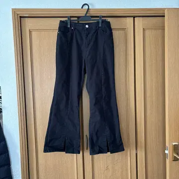 블랙 플레어 데님 팬츠