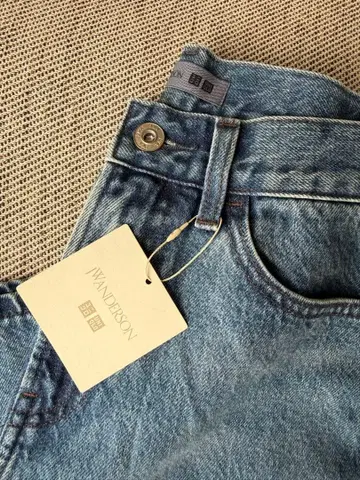 유니클로 JW ANDERSON 스트레이트 청바지