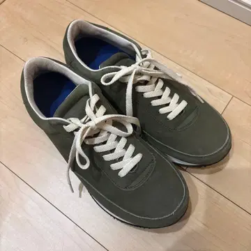 blueover 올리브 그린 스웨이드 스니커즈