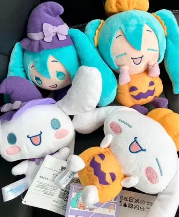 하츠네 미쿠 x 시나모롤 봉제 인형 할로윈 전 4종