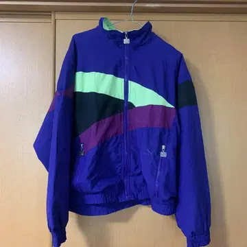 PUMA 컬러 블록 점퍼 보라색