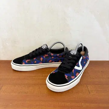 컨디션 최상 반스 스포츠 스타일 애니멀 23.0cm 캔버스 578