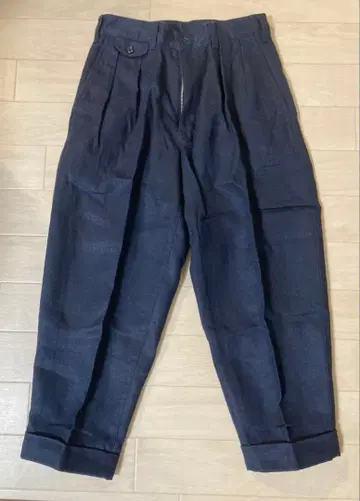 [새상품급] [XS] BEAMS PLUS 2 플리츠 린넨 팬츠