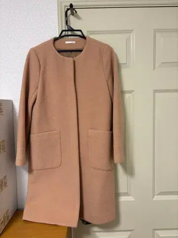 가을/겨울 활약 베이지 노카라 롱 코트