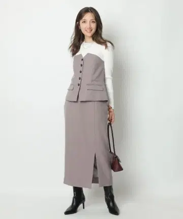 아푸와이저 리셰 벨트 포함 슬릿 타이트 스커트