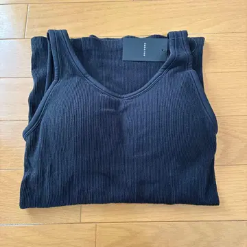 [ 새상품 ] leberee 레베리 탱크탑 논 와이어 브라탑 S