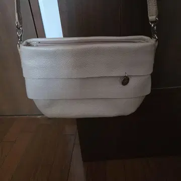 NINA RICCI 베이지 숄더백