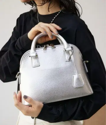 AZUL BY MOUSSY 더블 지퍼 핸드백