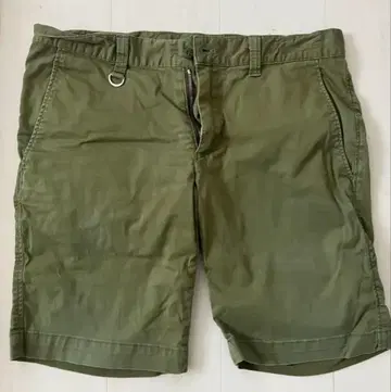 SOPHNET. 올리브색 숏팬츠 D링 포함
