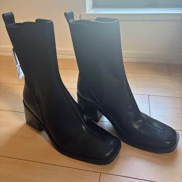 ZARA 블랙 사이드 고어 부츠