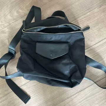 블랙 백팩 바나나 패브릭
