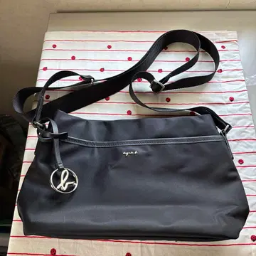 agnis 블랙 나일론 숄더백 PAS23-04