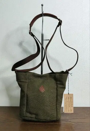 택 포함 미사용 새상품 CLEDRAN 숄더백